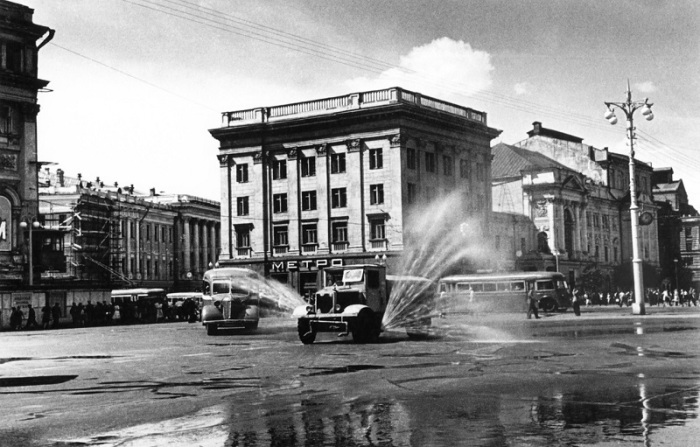 Театральная площадь. Москва, 1950-е годы. 