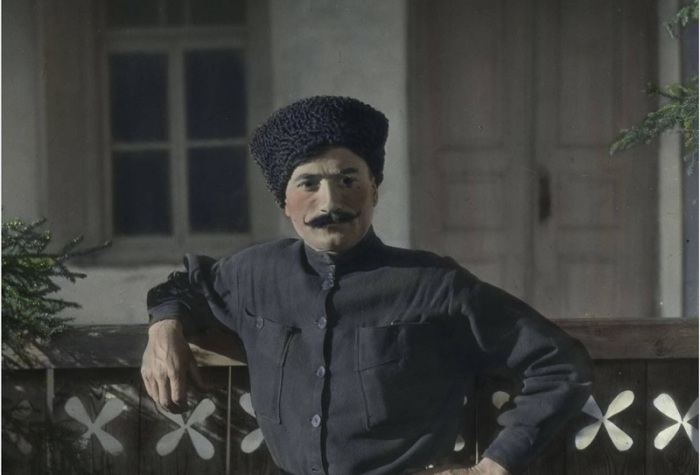 Мужчина из семьи Джапаридзе в Местиа. Сванетия, 1929 год. 