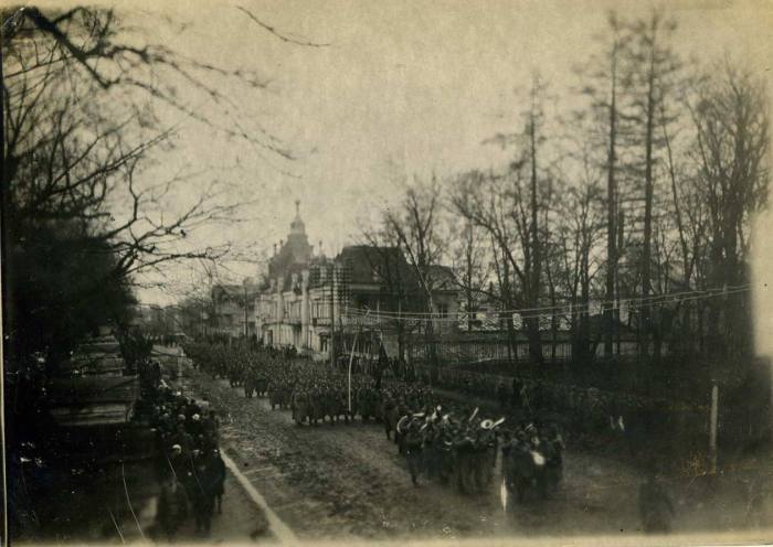 Парад военного гарнизона. 7 ноября 1923 года. 