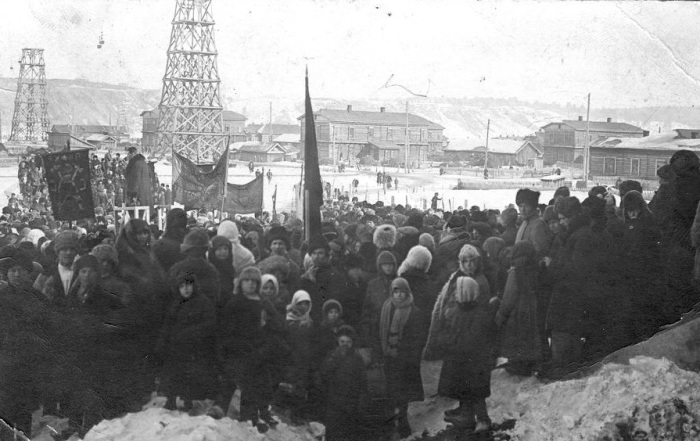 Митинг на Кемеровском руднике. 7 ноября 1924 года. 