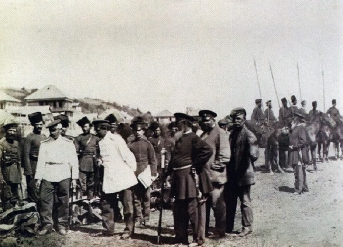 Построение и смотр казаков атаманом. Сентябрь 1876 год. Фото: Ivan Boldyrev.  