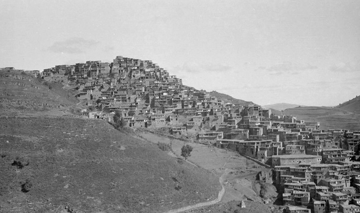 Аул расположенный на горном склоне. 1933 год. 