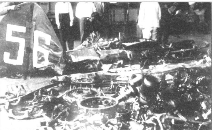 Обломки советских самолетов свезенные японцами для изучения в специальный ангар. Халхин-Гол, 1939 год.