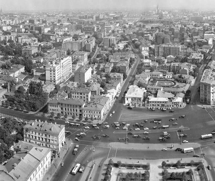 Вид на площадь Восстания с высотки. Москва, 1954 год. 