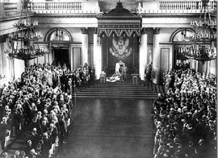 Выступление Николая II перед депутатами государственной думы в 1906 году.