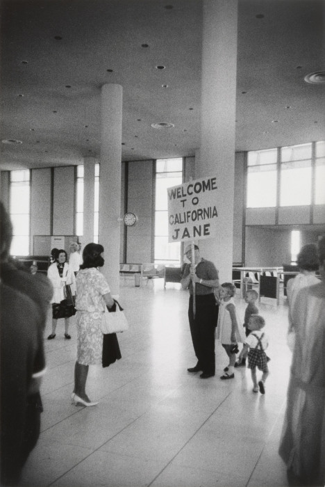 Долгожданная встреча в международном аэропорту Лос-Анджелеса. США, 1964 год.