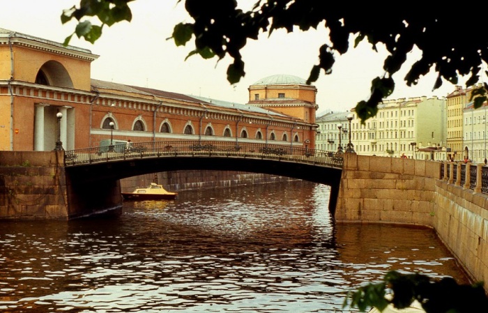 Мост на Фонтанке. Ленинград, 20  век.