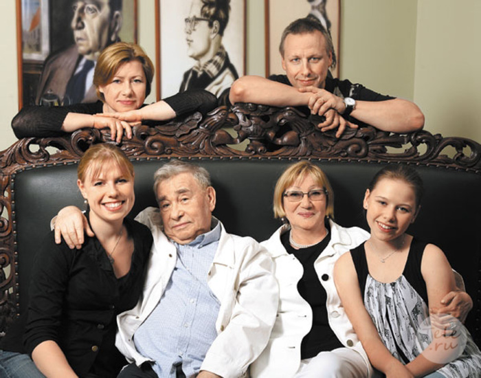  В кругу семьи. / Фото: www.online-hit.ru