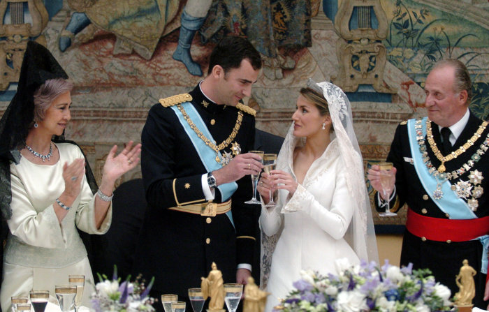 Свадьба принца Фелипе и Летисии Ортис. / Фото: www.sputniknews.com