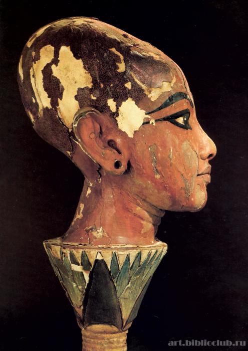 Голова Тутанхамона на цветке лотоса. Работа неизвестного автора 1333-1323 до н.э. / Фото: www.art.biblioclub.ru