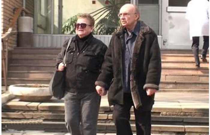 Они до сих пор любят ходить, держась за руки. / Фото: www.life.ru