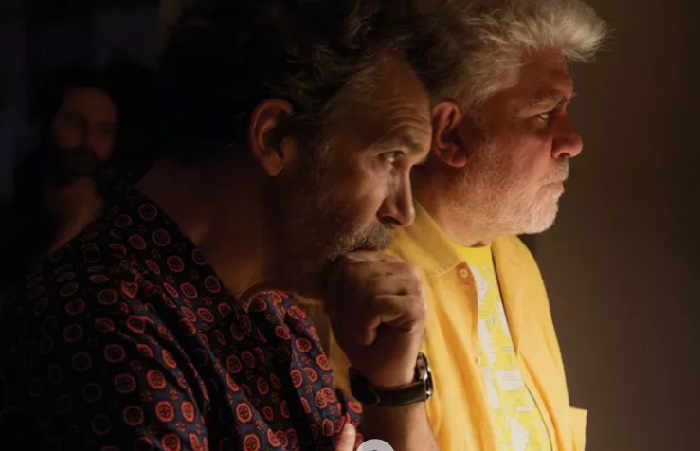 Антонио Бандерас и Педро Альмодовар на съемках фильма «Боль и слава». 