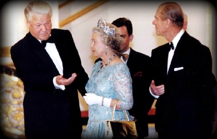Борис Ельцин и королева Елизавета II.