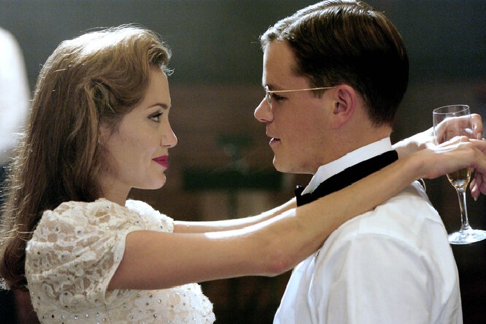 Мэтт Дэймон и Анджелина Джоли в фильме «Ложное искушение».