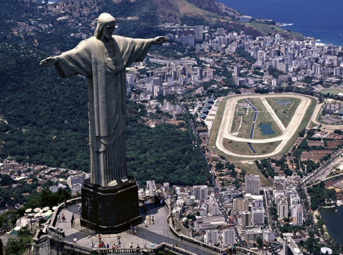 Бразильский Христос-Искупитель.