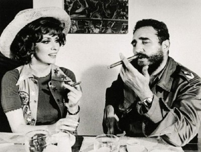 Джина Лоллобриджида и Фидель Кастро. ¦ Фото: pinterest.com 