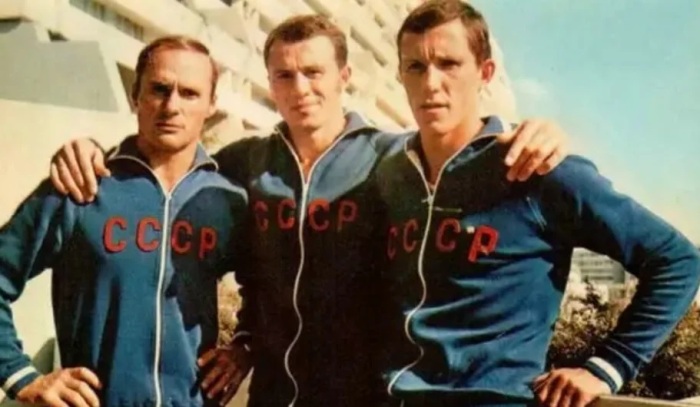 Советская команда, Борис Онищенко - слева. /Фото: avatars.mds.yandex.net