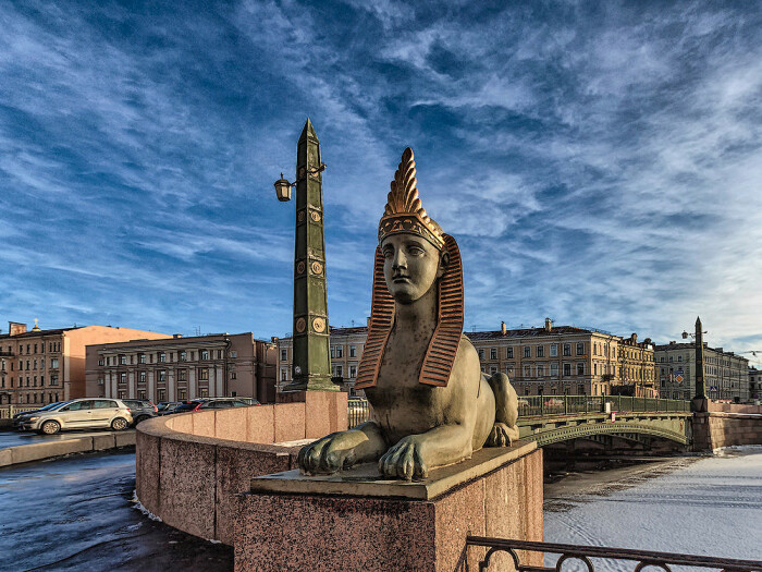 Старинные египетские изваяния не хотели ехать в Петербург. /Фото: static.wixstatic.com