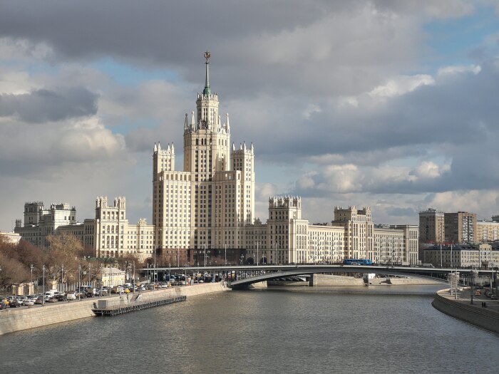 Москва высотная. /Фото: upload.wikimedia.org