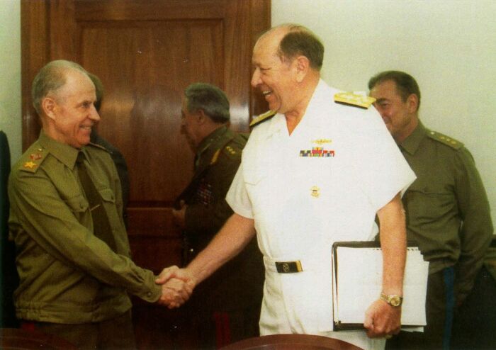 Ахромеев и председатель ОК начальников штабов США адмирал Кроу. /Фото: upload.wikimedia.org