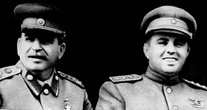 Сталин и Ходжа в Москве. /Фото: sun9-55.userapi.com