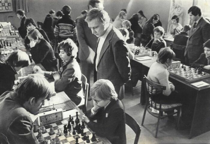 Дети играют в шахматы. /Фото: chesspro.ru
