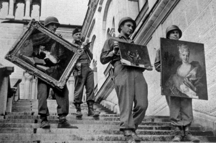 Нацисты вывезли работы Климта в Германию. /Фото: museumconservation.ru