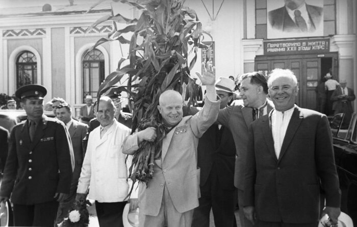 Все политики поддержали Хрущева в передаче Крыма. /Фото: fbm.ru