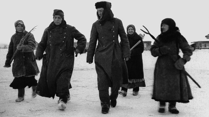 Не все женщины видели в немцах врага. /Фото: cdni.russiatoday.com
