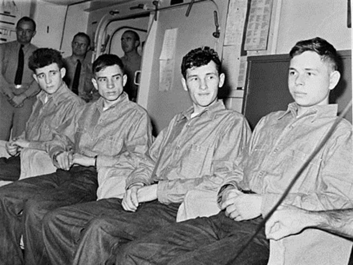 Как выживали советские солдаты, которых на 49 дней унесло в океан, и Как их встречали в США и СССР после спасения 