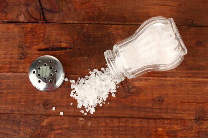 Просыпанная соль — это к ссоре. /Фото: attuale.ru