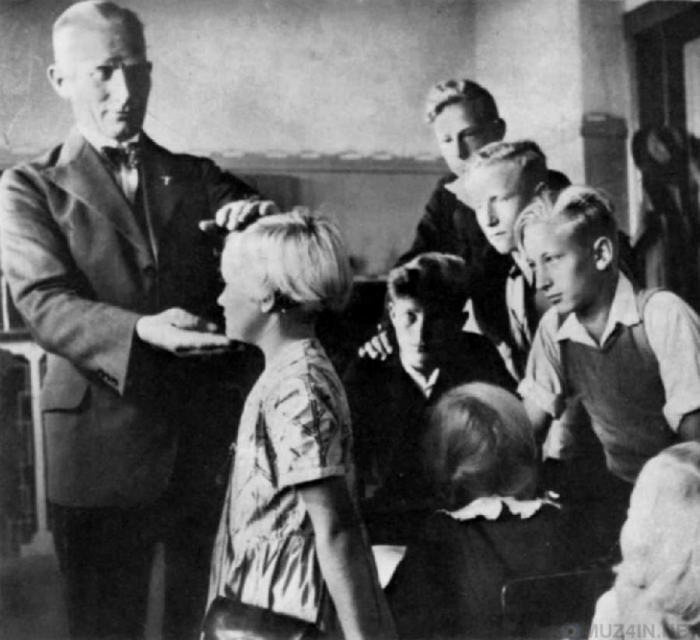 «Дети, гордитесь, ваша кровь будет отдана немецким солдатам», - говорил рейхсфюрер СС Гиммлер./Фото: i.imgur.com