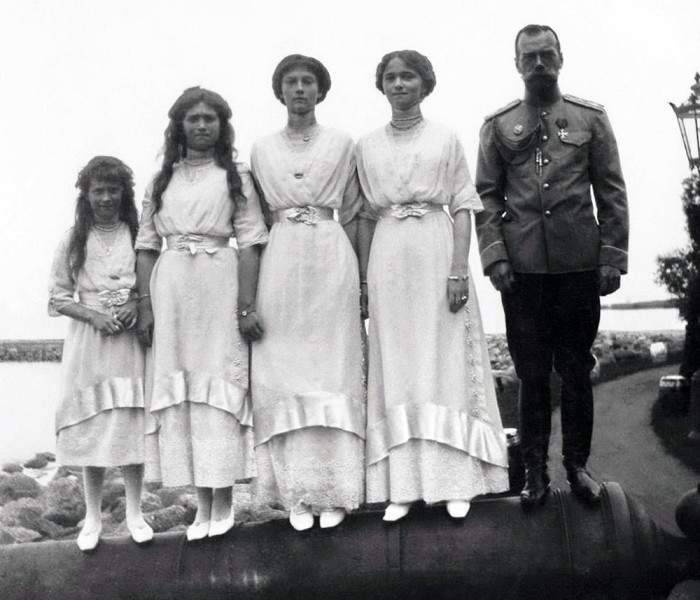 Николай II и его дочери