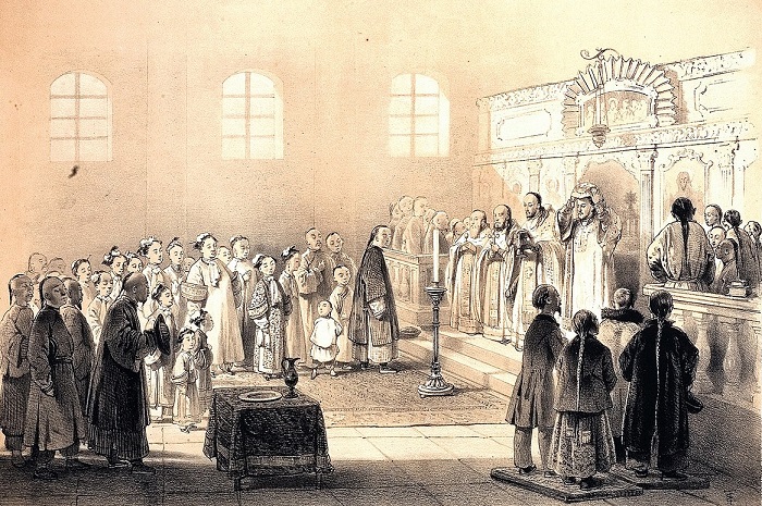Албазинцы на литургии в православном храме.