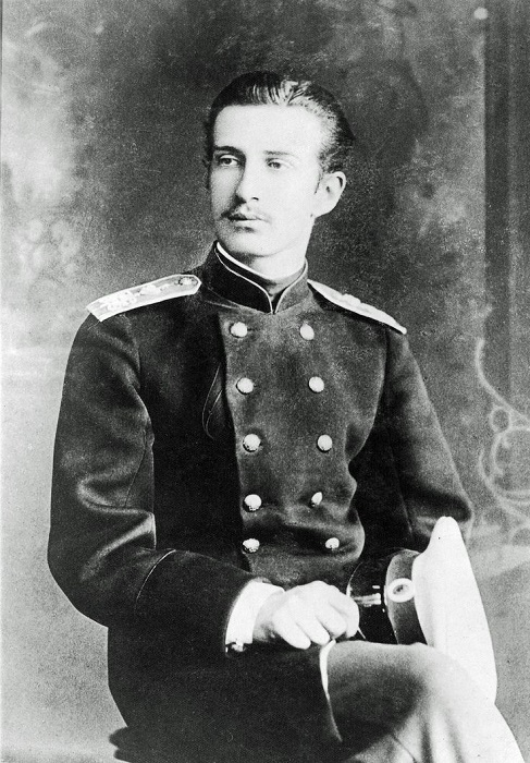 Николай Константинович был не худшим представителем своей семьи, но ограбить родных не постеснялся.