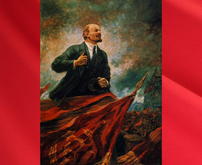 Ленин на трибуне.