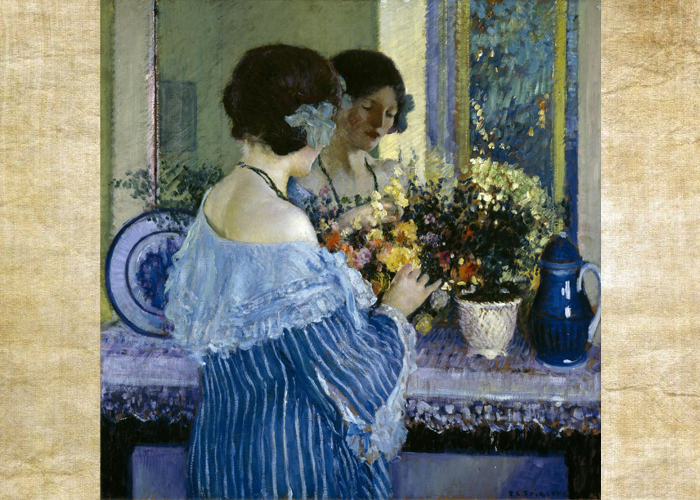 Девушка в голубом, собирающая цветы.