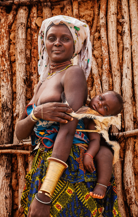 Женщина племени мукурока. /Фото:Tariq Zaidi / ZUMA Press