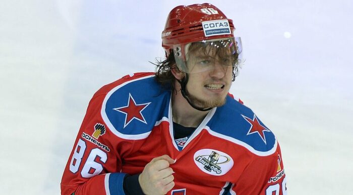 Макаров был успешных хоккеистом, но впоследствии закончил спортивную карьеру. /Фото: sport-results.ru