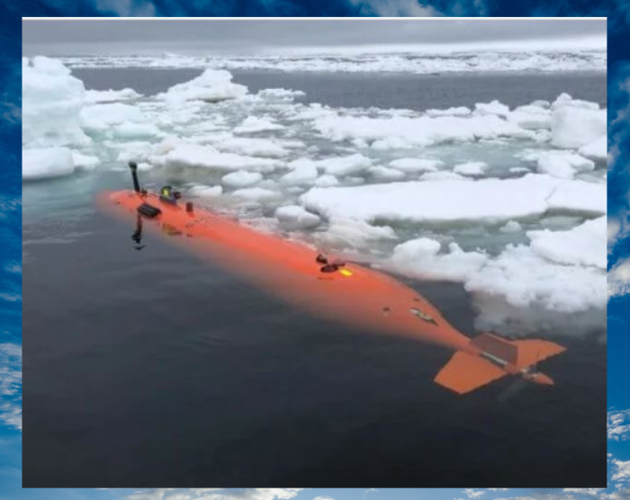 Специальный робот изучает ситуацию с ледником в морских глубинах.