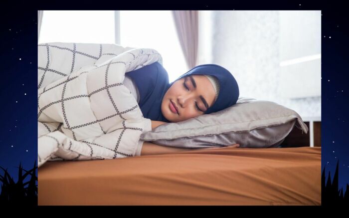 Мусульмане считают, что спать надо головой на Восток.