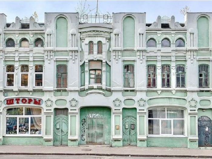 Фасад дома Прядилова. /Фото: @shtaler в Instagram