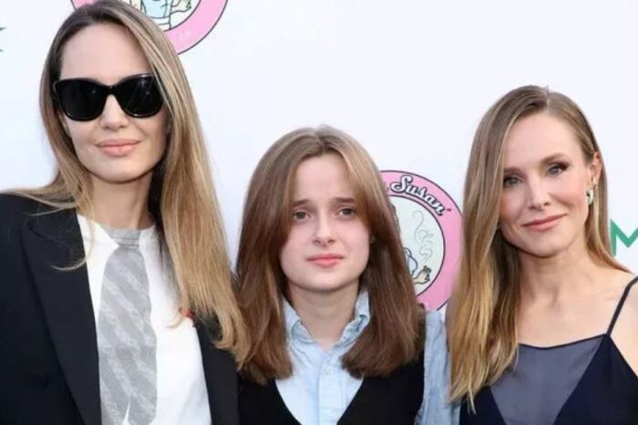 Дочка Джоли и Питта Вивьен (на фото в центре) тоже не представляется папиной фамилией. /Фото: mirror.co.uk