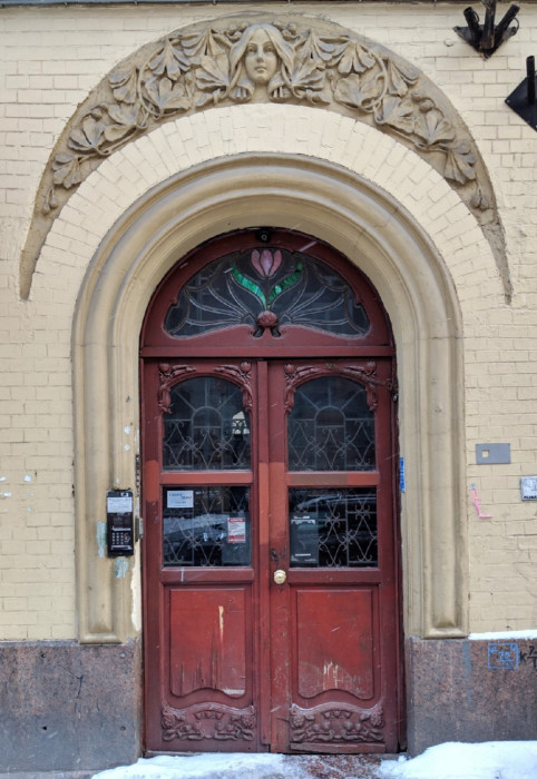 Деревянная дверь доходного дома П.К. Палкина/Фото:peterburg.center