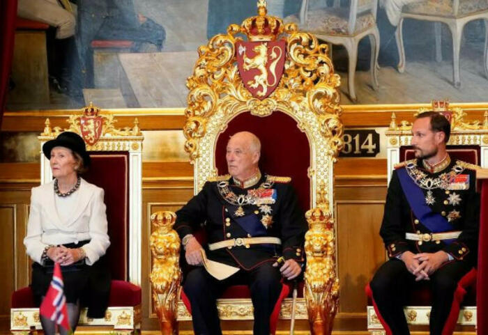Норвежцев устраивает, что их королю почти 90. /Фото: day.az