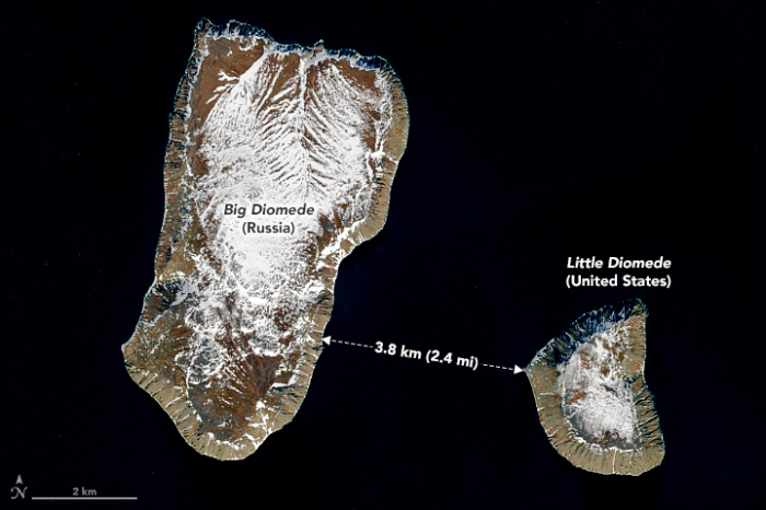 Острова расположены совсем рядом. /Фото: earthobservatory.nasa.gov