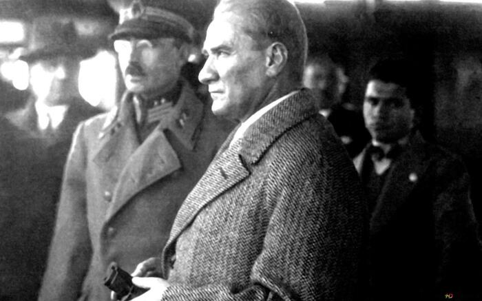 Ататюрк не стал притеснять евреев. /Фото: besthdwallpaper.com