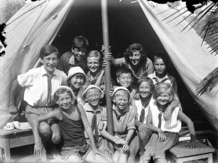 Пионерский лагерь, довоенные советские времена. /ФОто:selcdn.ru
