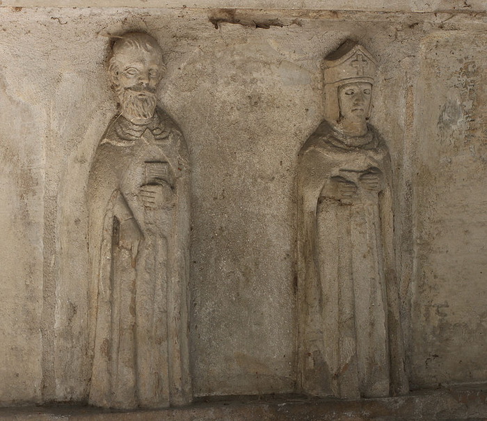 Абеляр и Элоиза. Барельефы в монастыре в Параклете