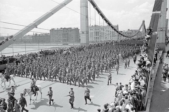 Парад немцев в Москве 17 июля 1944 года